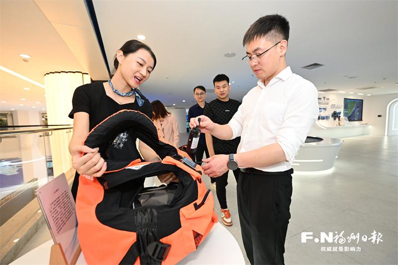 福州海洋經(jīng)濟科創(chuàng)高地 榮膺全國航?？破战逃兀剿魉{色經(jīng)濟新路徑